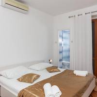 Studio Apartment with Balcony and Sea View