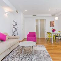Deluxe One-Bedroom Apartment with Terrace and Garden View