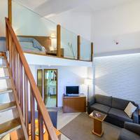 Duplex Studio with Patio and Sea View