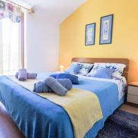 Comfort Two-Bedroom Apartment with Sea View