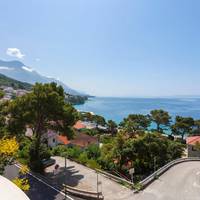 One-Bedroom Apartment with Sea View (2 Adults + 2 Children)