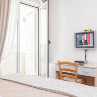 Two-Bedroom Apartment (4 Adults + 2 Children)