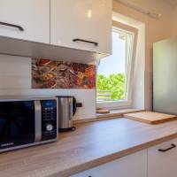 Four-Bedroom Apartment with Terrace and Sea View