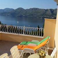 One-Bedroom Apartment with Sea View