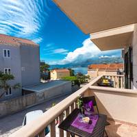 Basic Studio Apartment with Balcony and Sea View