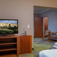 Superior Connecting Family Room