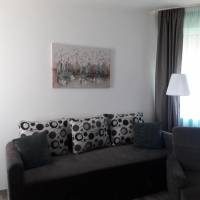 Apartment with Garden View