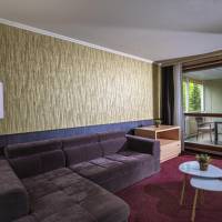 Suite with Garden View