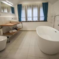 Deluxe Double Room with Bath