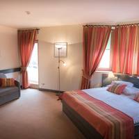Apartment (4 Adults) -Main Building