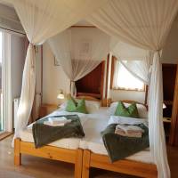 One-Bedroom Apartment with Balcony