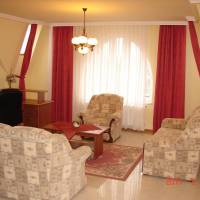 Two-Bedroom Apartment (6 Adults)