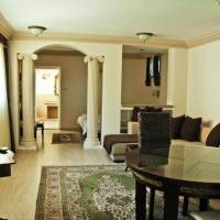 Villa (2 Adults + 2 Children)