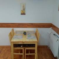 Studio (3 Adults)