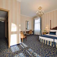 Deluxe Plus Twin Room