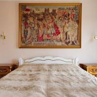 Deluxe King Suite