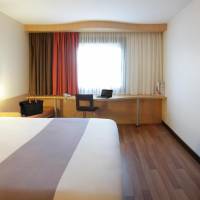 Room with 1 double bed