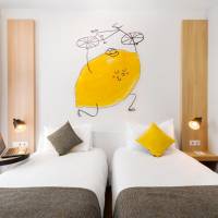 Standard Room with 2 Single Beds