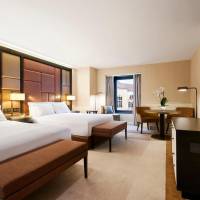 Queen Executive Room with Executive Lounge access