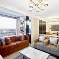 King Junior Suite with Danube River View