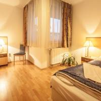 Apartment (3 Adults)