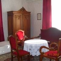 Quadruple Room with Shared Bathroom