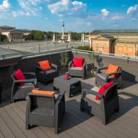Luxury Suite with Hot Tub and View