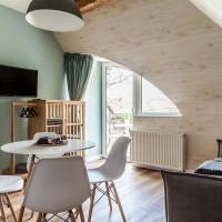 One-Bedroom Apartment with Balcony