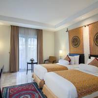 Deluxe Legacy King or Twin Room