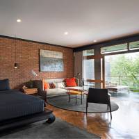 Deluxe Pool Suite with Valley View