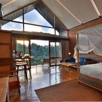 Deluxe Suite with Valley View