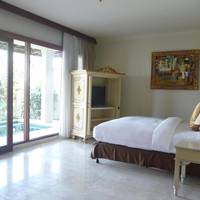 One-Bedroom Suite with Plunge Pool
