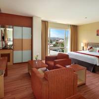 Executive Club Room