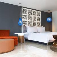 Aqua Studio Suite, 1 Bedroom Suite, 1 King, Lagoon view
