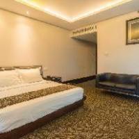 Room #4690845