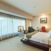 Room #4690846