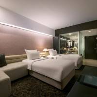 Premium Superior Twin Room with City View 