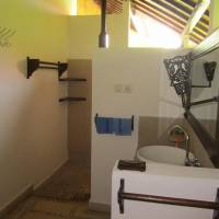 One-Bedroom Bungalow with Garden View