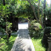 One-Bedroom Double Bungalow with Garden View