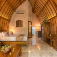One-Bedroom Villa with King or Twin Bed