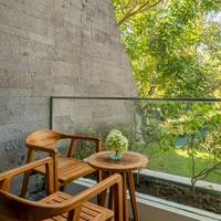 Wonderful Deluxe King Room with Garden View - Complimentary Spa Voucher