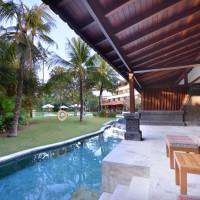 Club Lagoon Suite with Club Privileges