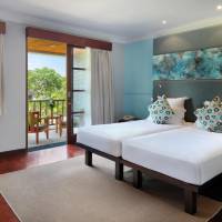 One-Bedroom Suite with Two Single Beds