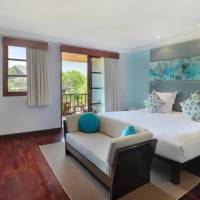 Deluxe King Room with Balcony