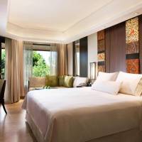 Deluxe King Garden View