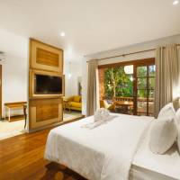 Deluxe Double or Twin Room with Pool Access