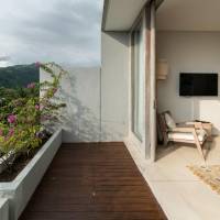 Varda Superior Balcony Mountain View