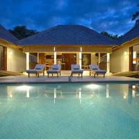 Villa - Beach Front