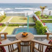 One-Bedroom Beach Front Villa