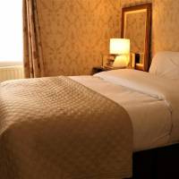 Budget Double Room with Shared Bathroom